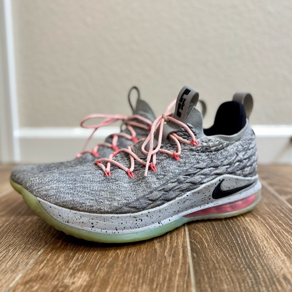 Nike Mens Lebron XVI 15 Low Melon Cool Grey Basketball Shoes Sz 12